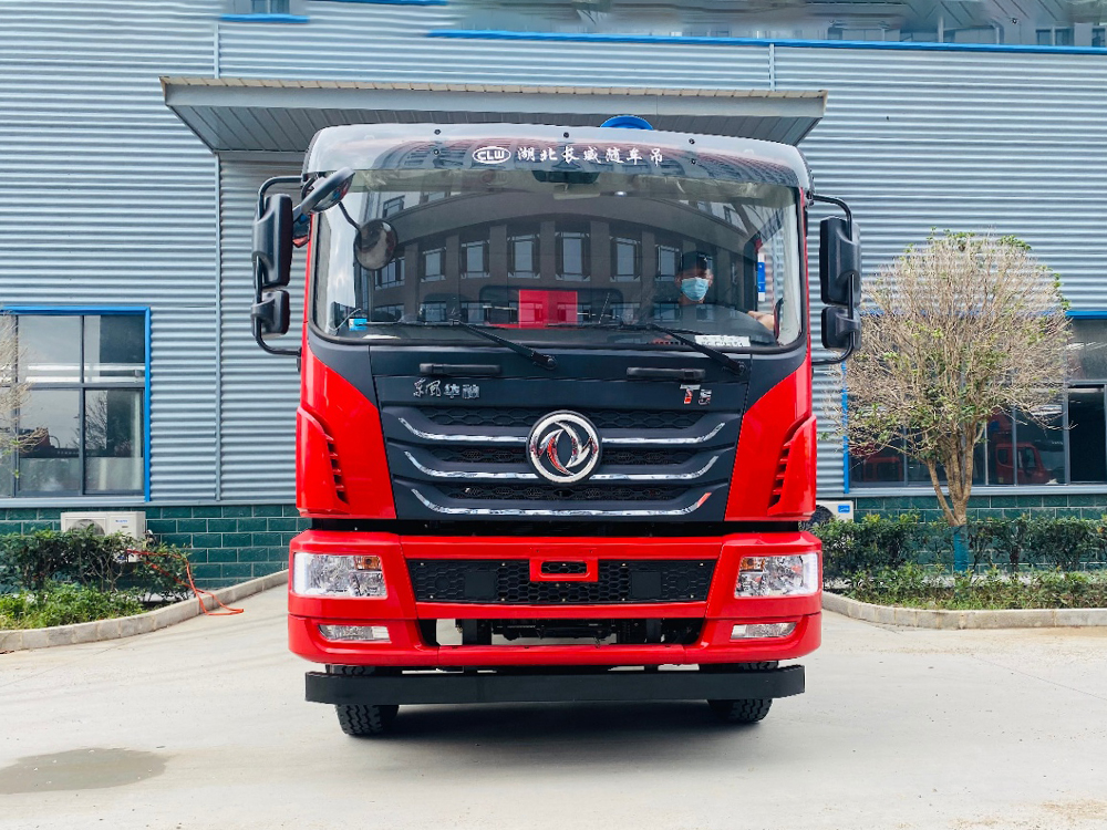 國(guó)六東風(fēng)T5后雙橋新飛工12噸五節(jié)直臂吊機(jī)隨車吊